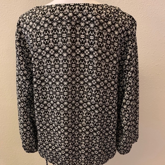 laundry by Shelli Segal Black & White Blouse - Size L, EUC - Picture 3 of 6